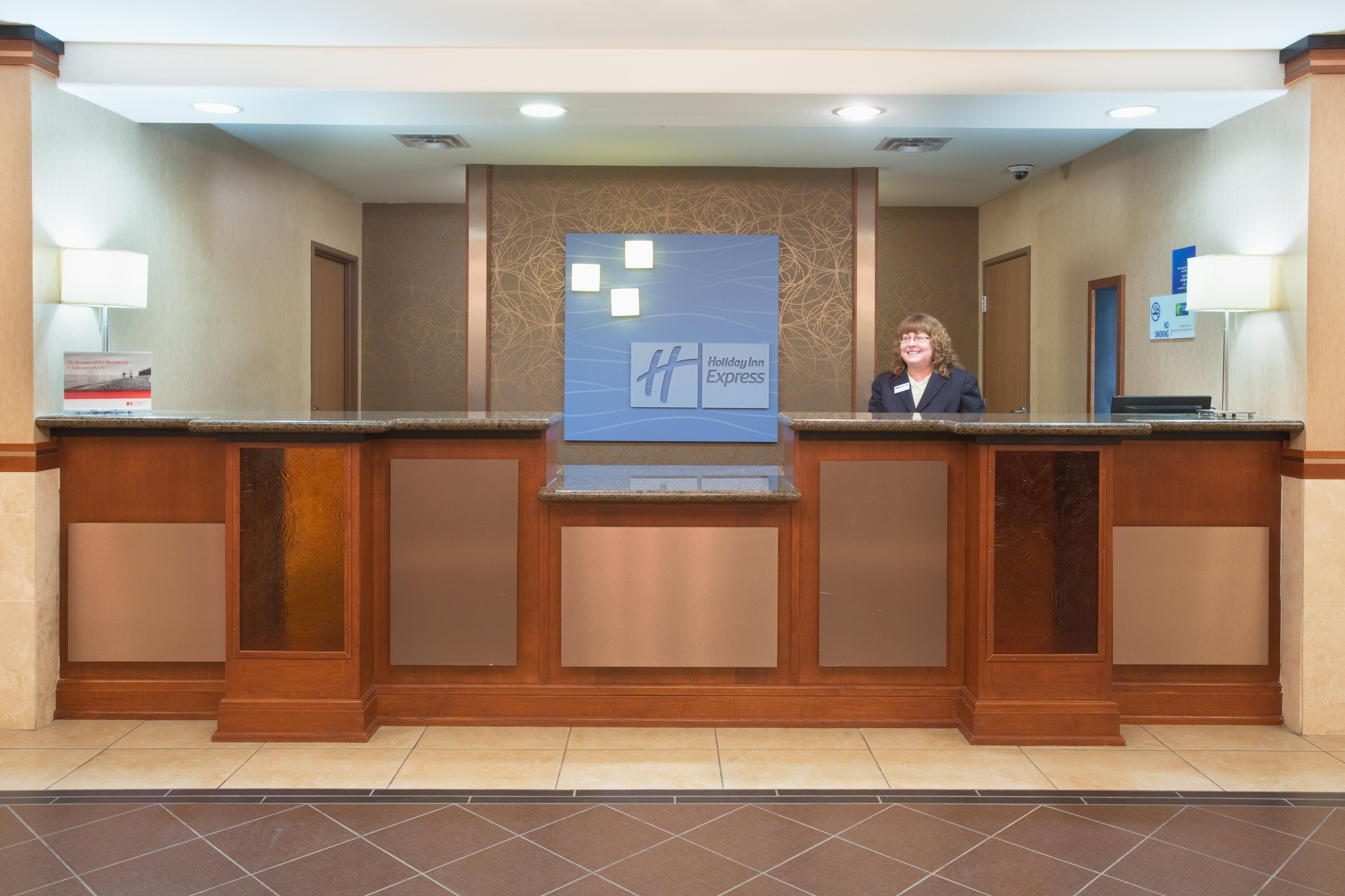 Holiday Inn Express And Suites Los Alamos Entrada Park By Ihg Eksteriør billede