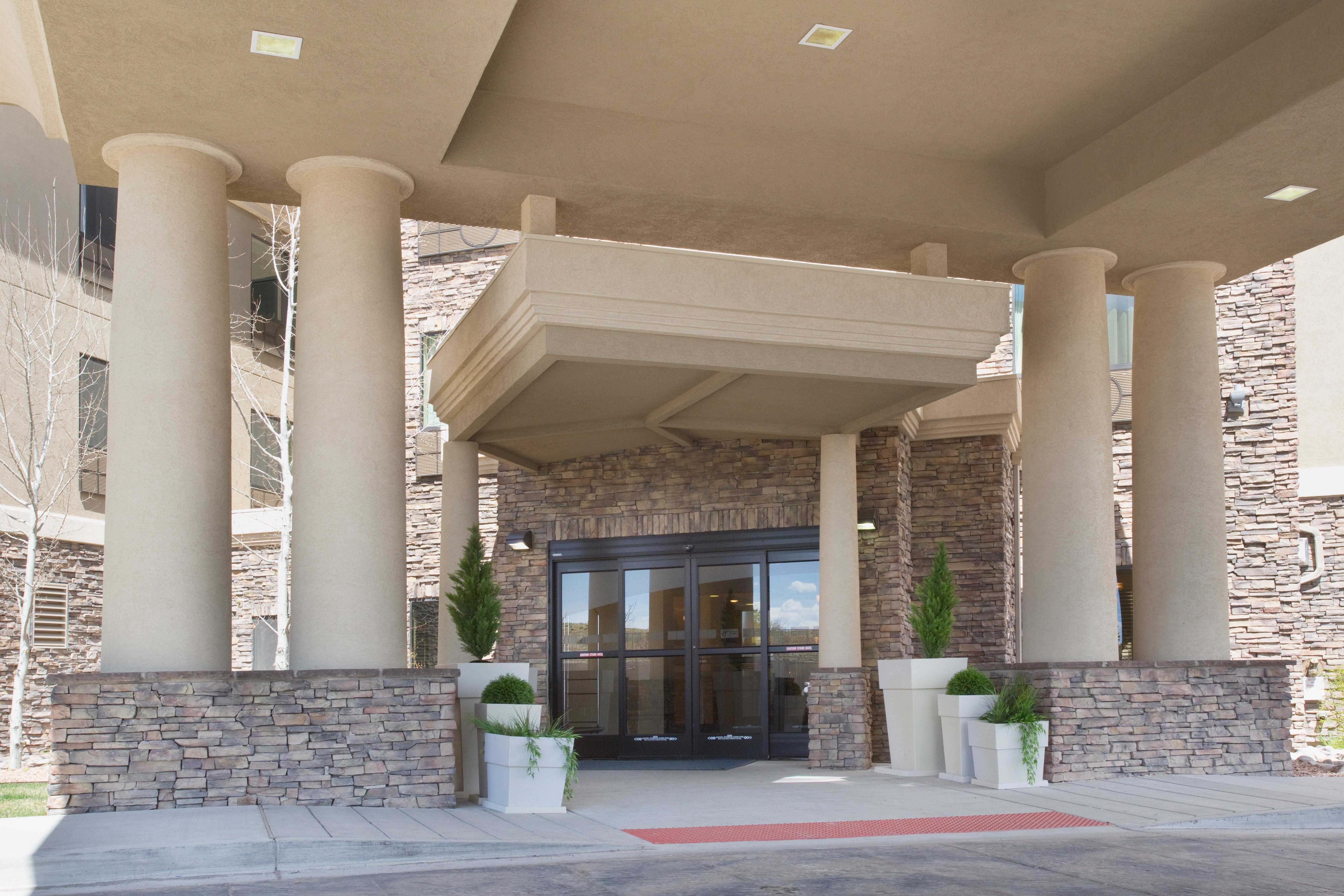 Holiday Inn Express And Suites Los Alamos Entrada Park By Ihg Eksteriør billede