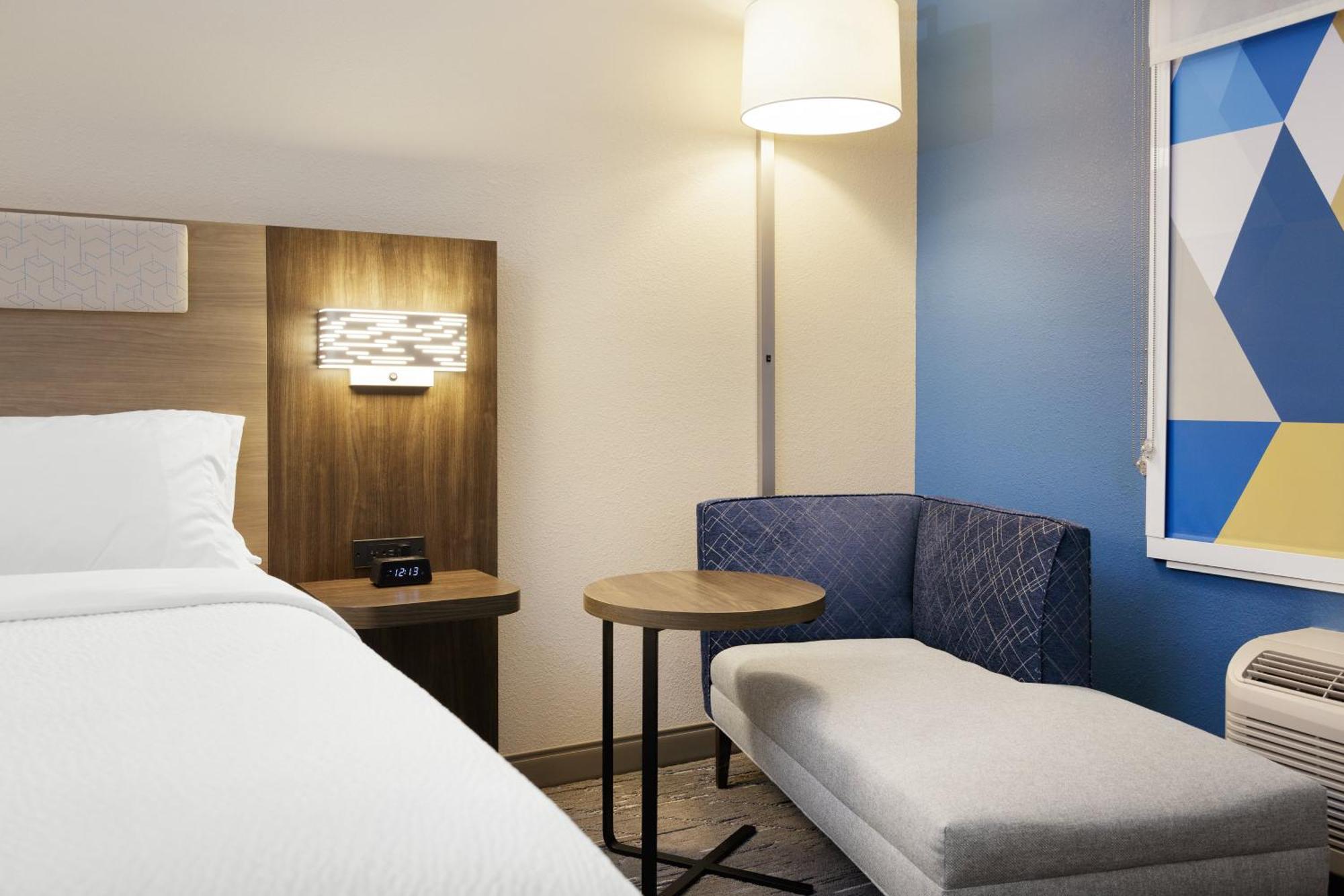 Holiday Inn Express And Suites Los Alamos Entrada Park By Ihg Eksteriør billede